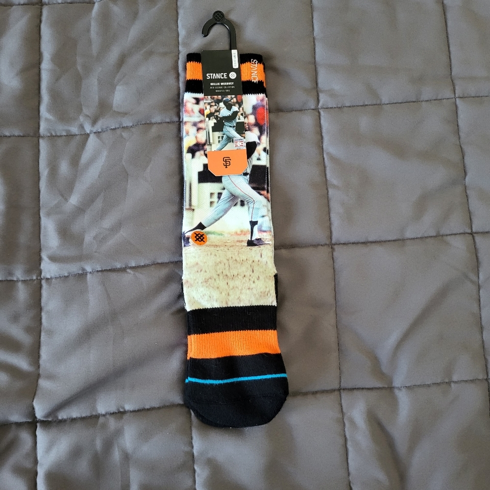 Mens San Francisco Giants Willie McCovey Stance socks NWT